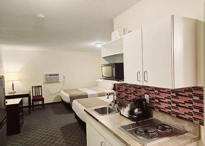 Canadian Motor Inn