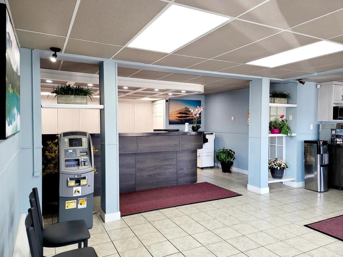 Canadian Motor Motel