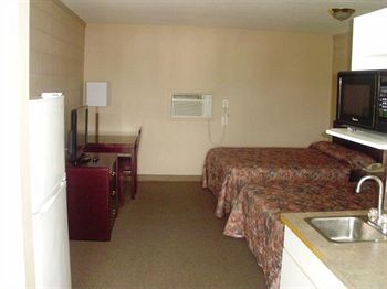 Motel Canadian Motor 2*